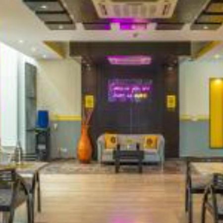 The Hosteller Delhi Nova Deli Exterior foto